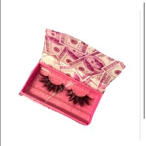 Mink lashes